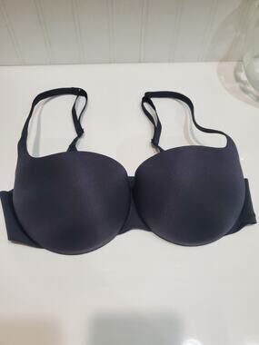 SKIMS Ultimate Push-Up Plunge Bra size 34B